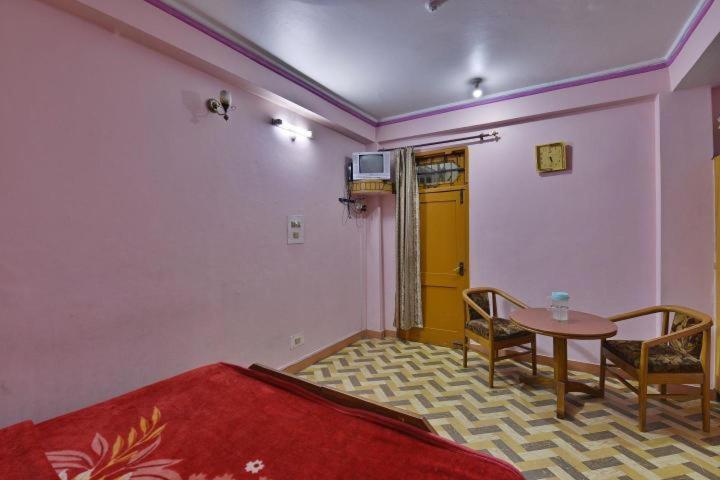 Hotel Ashish Inn Kandāghāt Kültér fotó