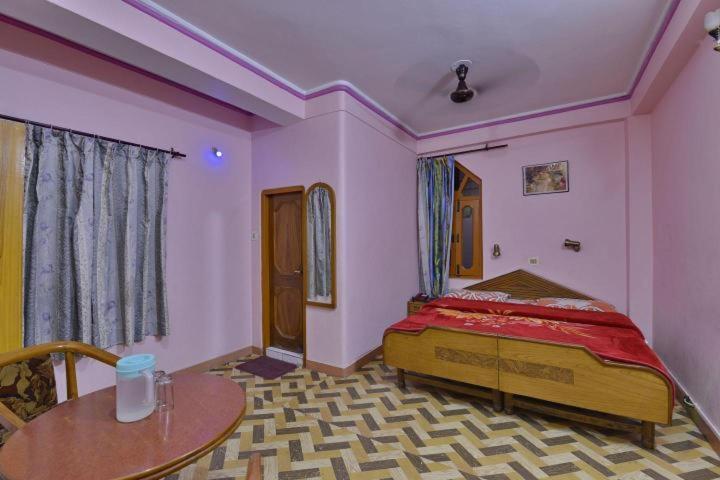 Hotel Ashish Inn Kandāghāt Kültér fotó