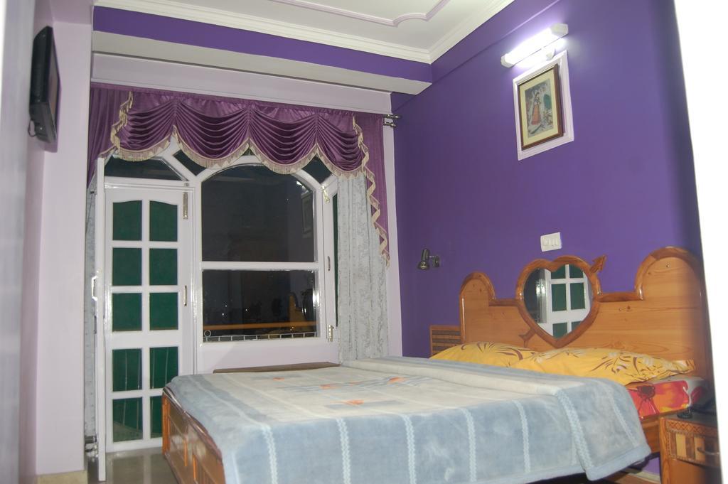 Hotel Ashish Inn Kandāghāt Szoba fotó